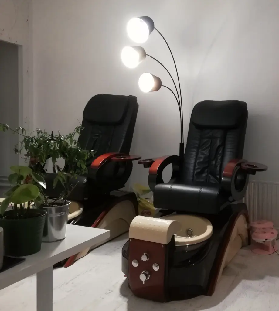 Annonces 44  | Boudoir d'Esther Manucure Nantes